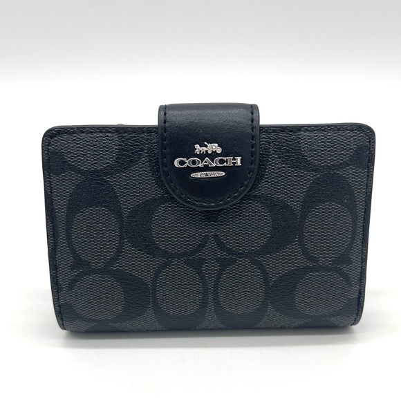 Coach Medium Corner Zip Wallet in Signature Canvas - Picture 1 of 8